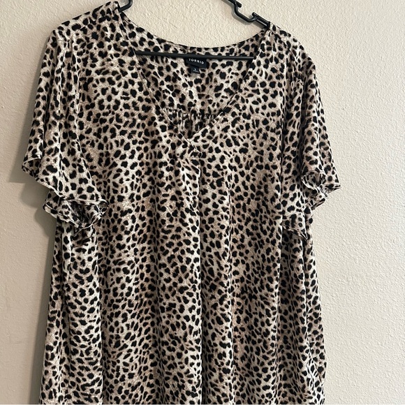 Torrid Leopard Print Blouse - Picture 2 of 6